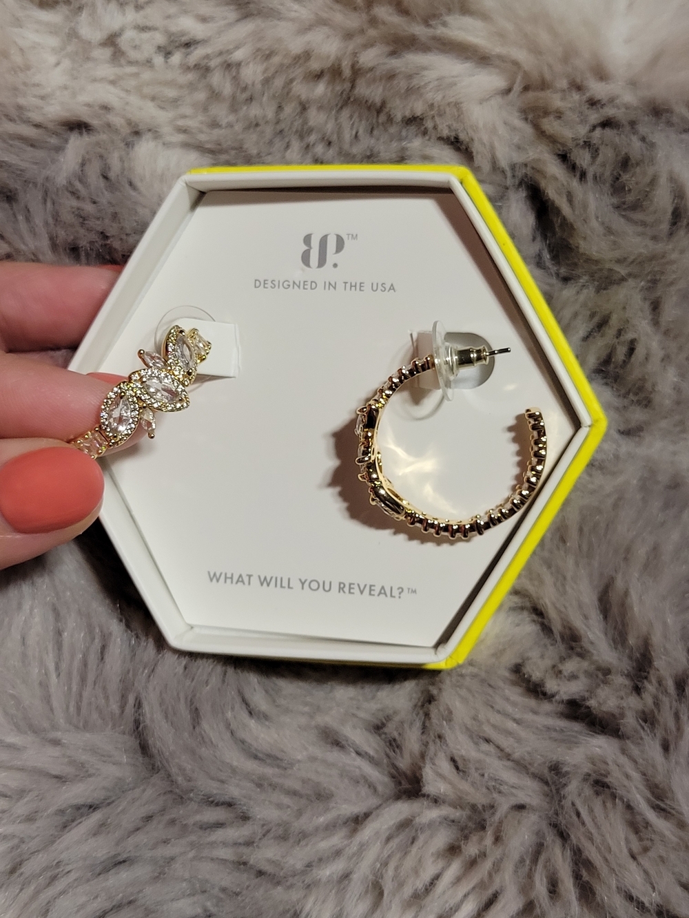 Rare Unicorn Gold Crystal Leaf and Textured Hoop Earring Set